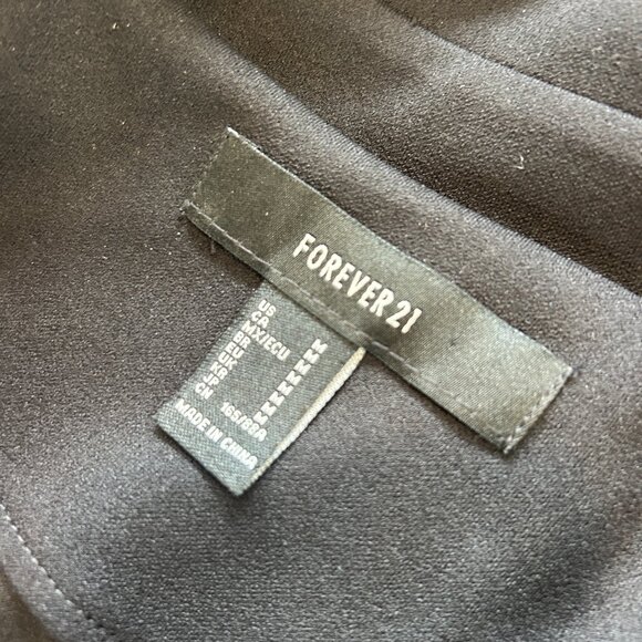 FOREVER 21 Black Trench Style Coat in Women's Medium - Picture 4 of 5